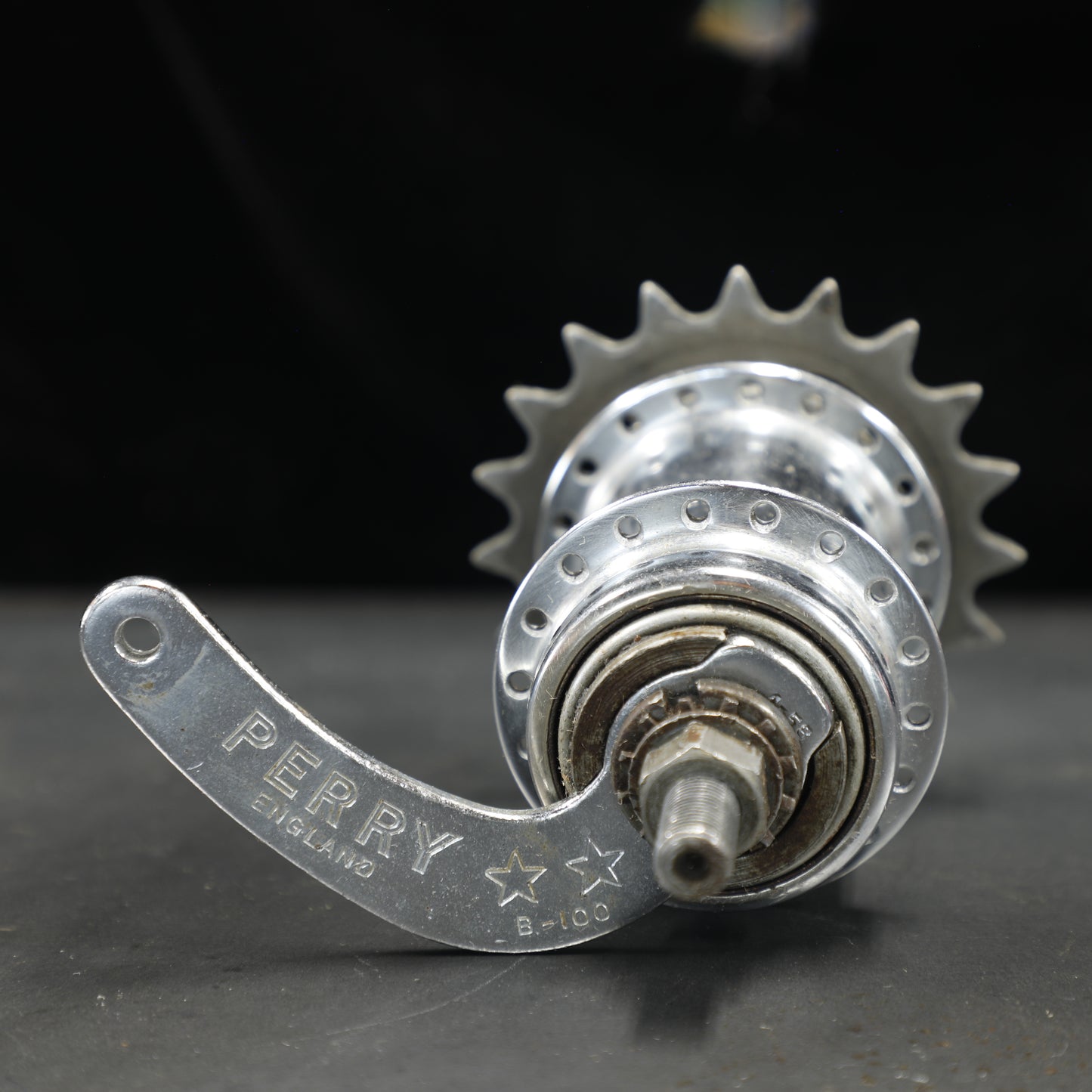 Perry B-100 Rear Coaster Hub