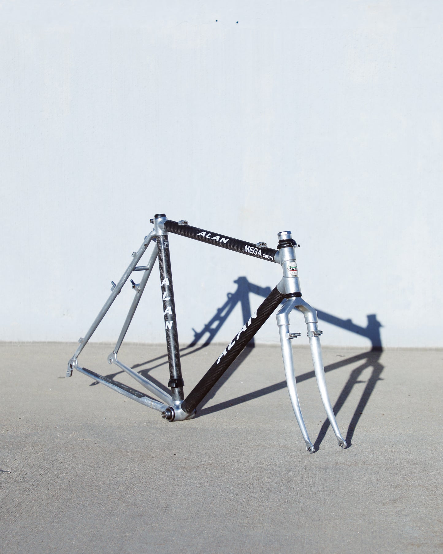 Alan Mega Cross