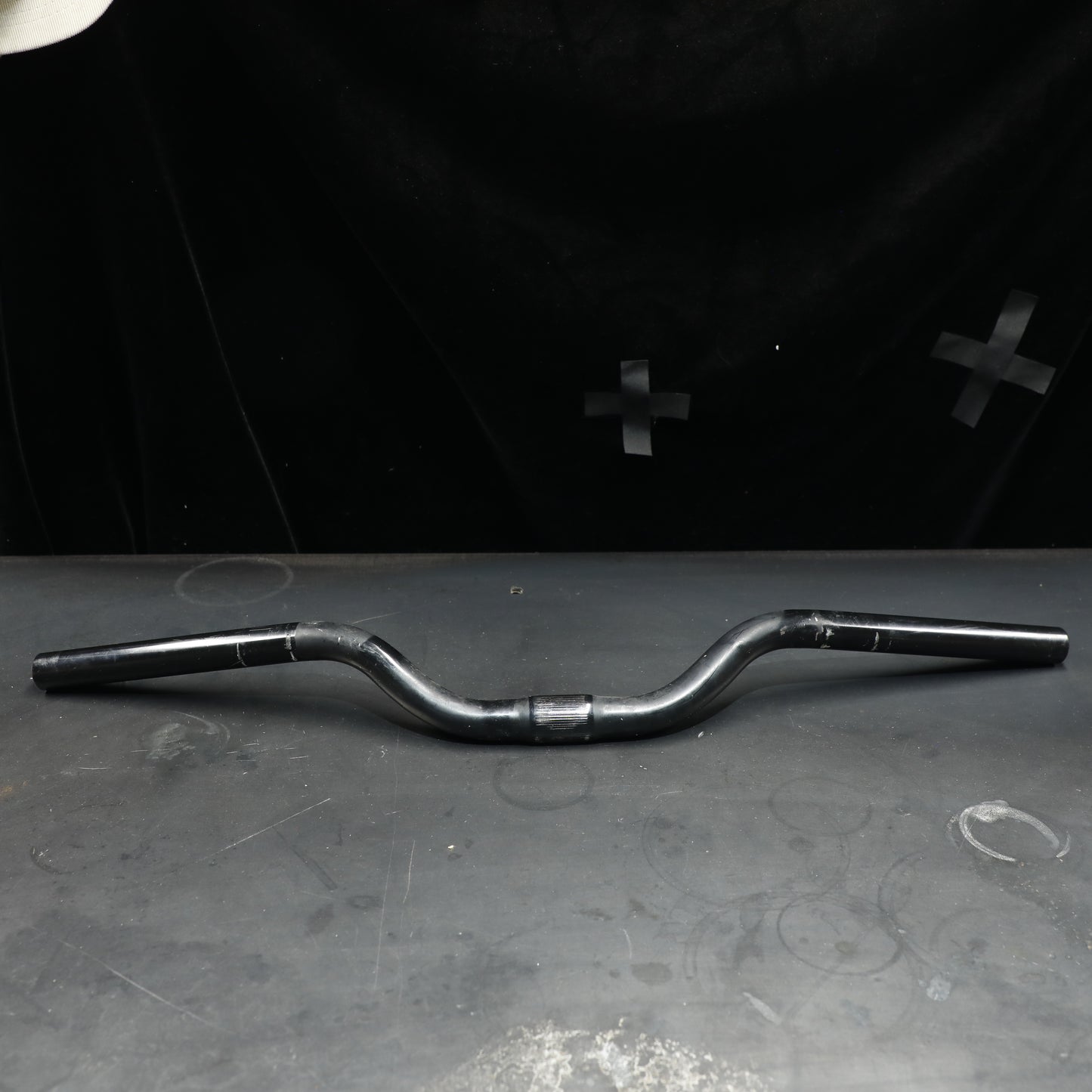 Black Riser Bar