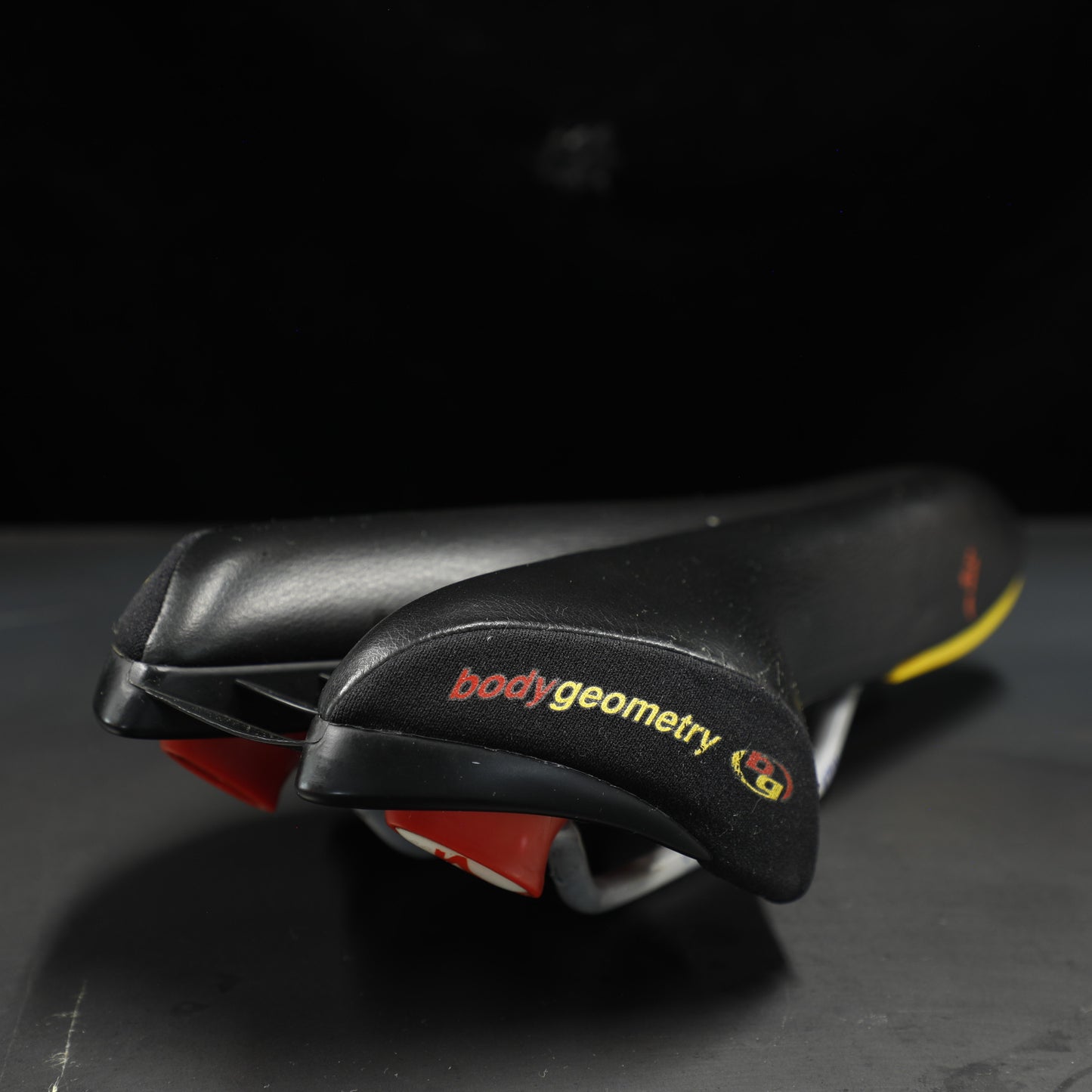 Specialized Body Geometry BG Manganese Saddle