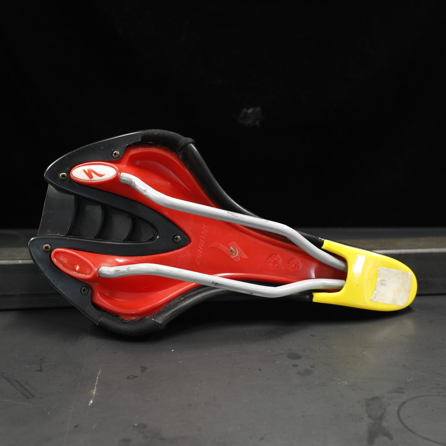 Specialized Body Geometry BG Manganese Saddle