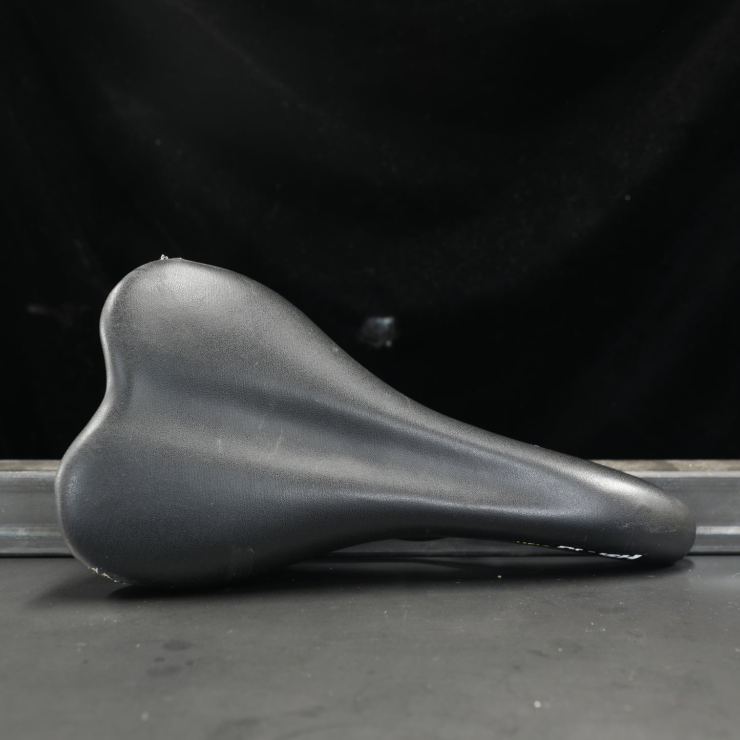 Velo Plush Saddle