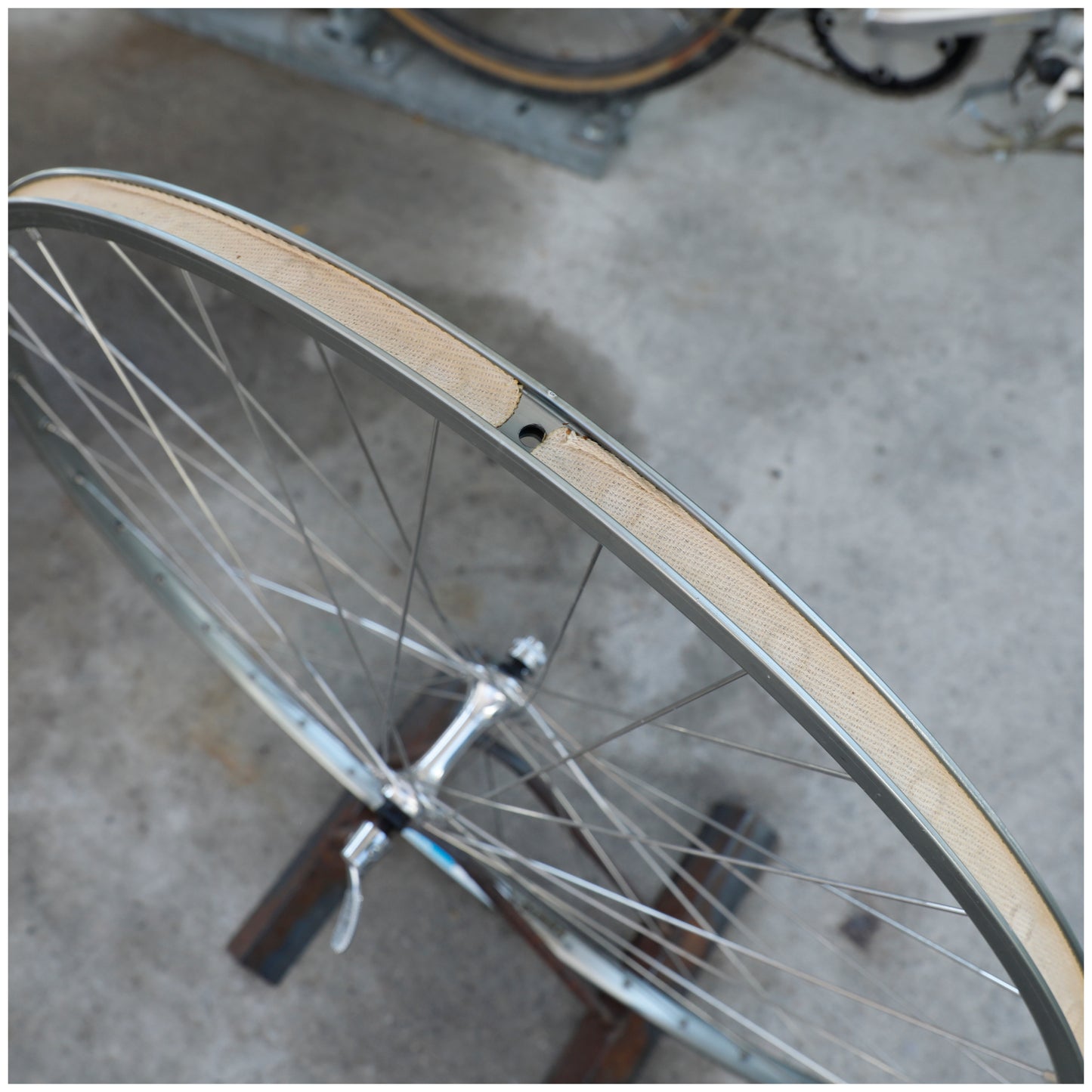 Ambrosio 19 Extra Super Elite / Campagnolo Victory Wheelset