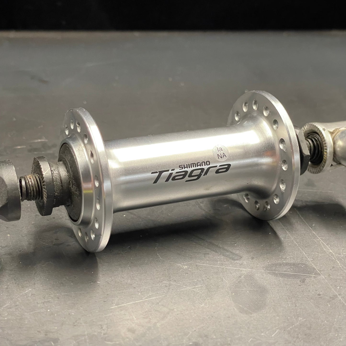 Shimano Tiagra Front Hub - 100mm - 32H