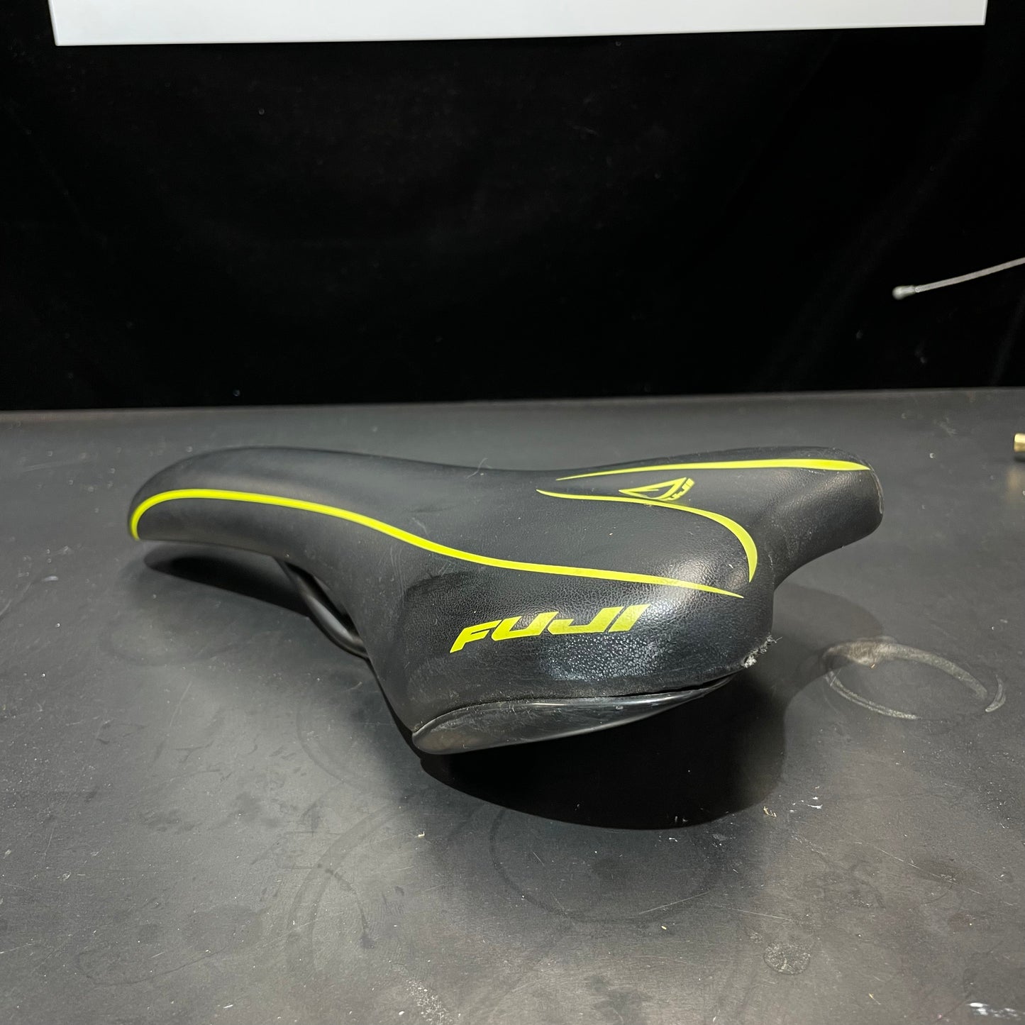 Fuji Saddle