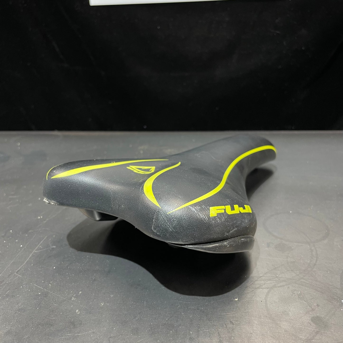 Fuji Saddle