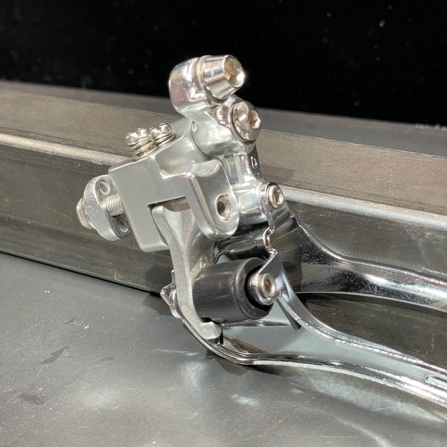 Sunrace R8- Braze On Front Derailleur