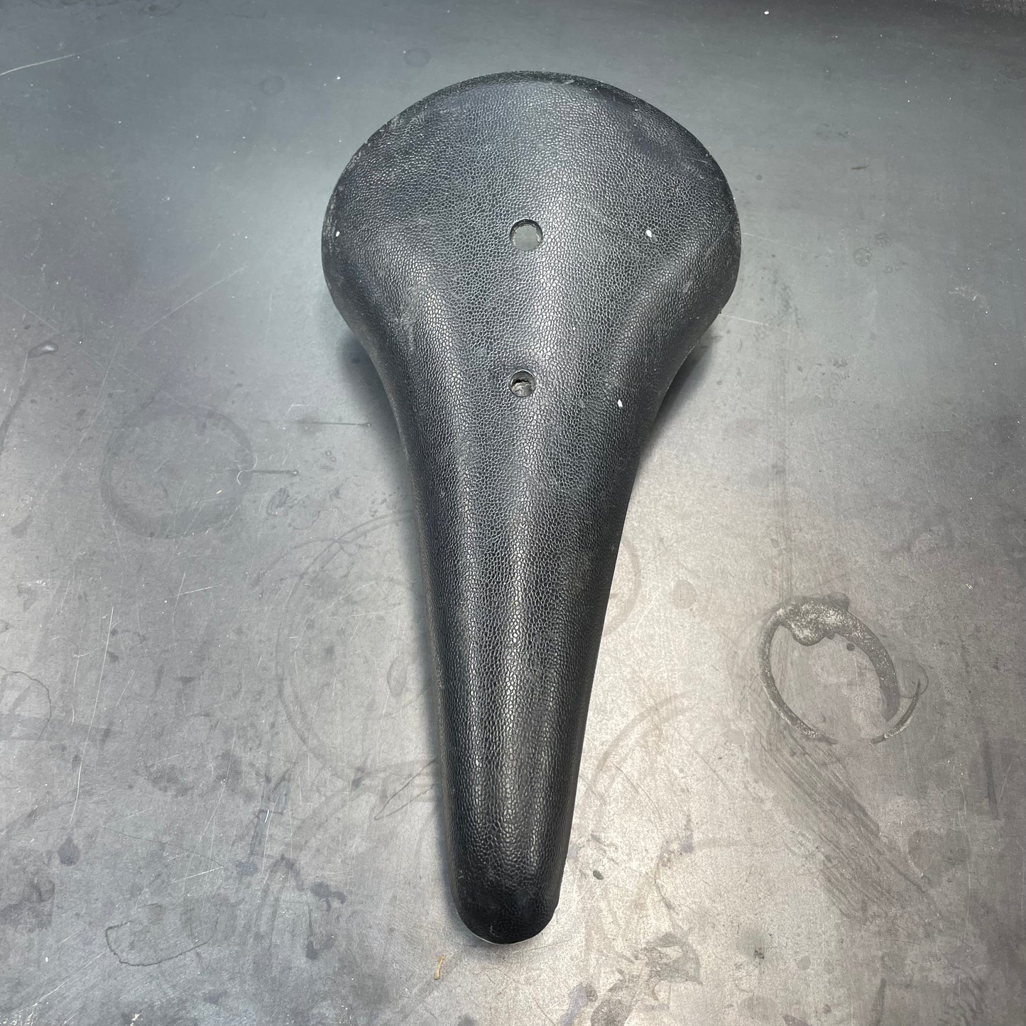 Fujita Seamless BS Saddle