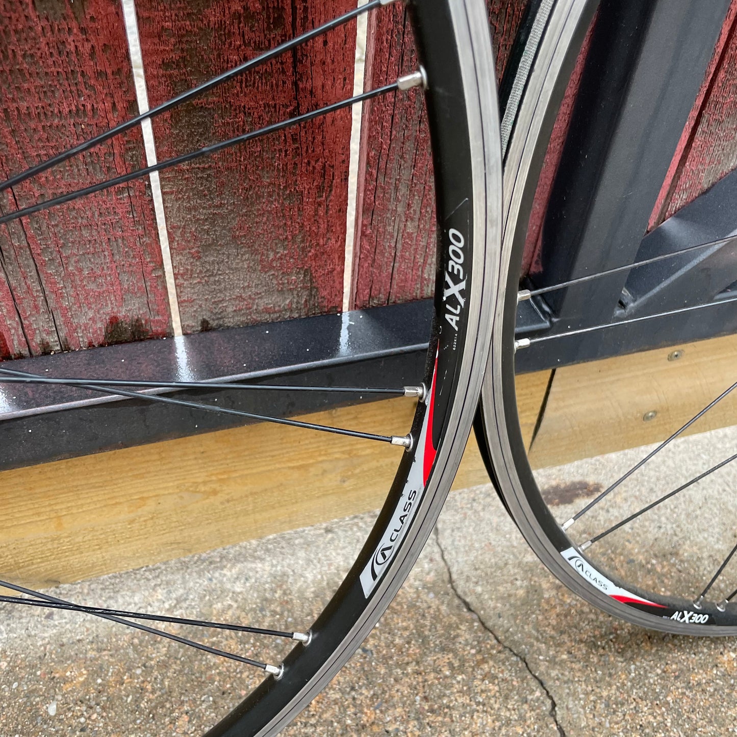 A Class ALX 300 700c 8spd Wheelset