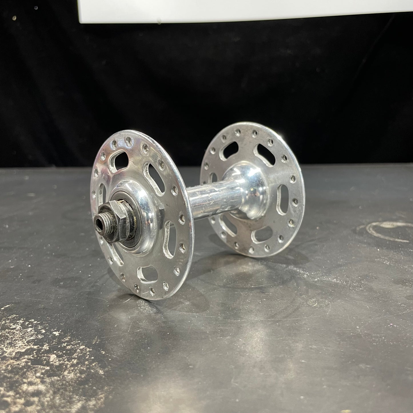 Normandy High Flange Front Hub