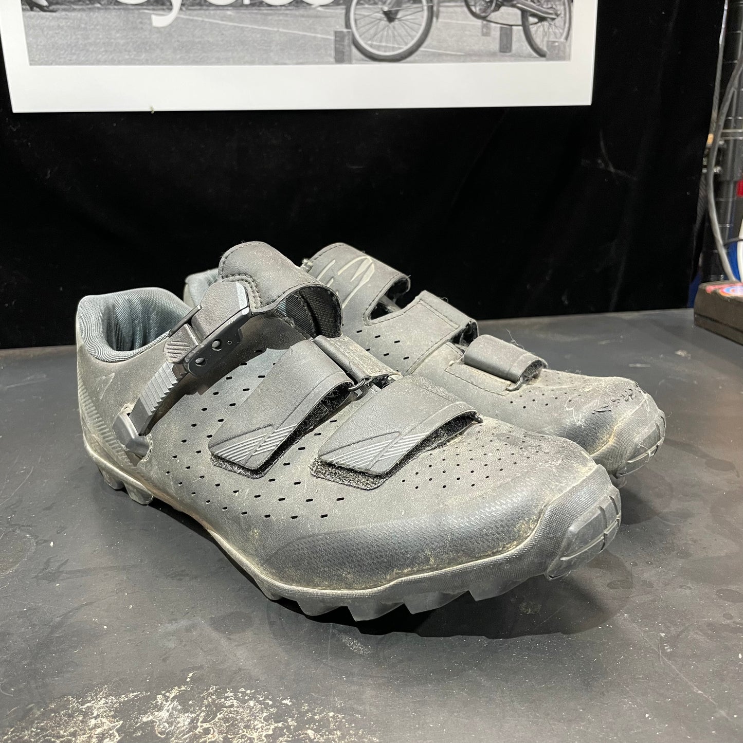 Shimano ME3 Cleats - 10.5