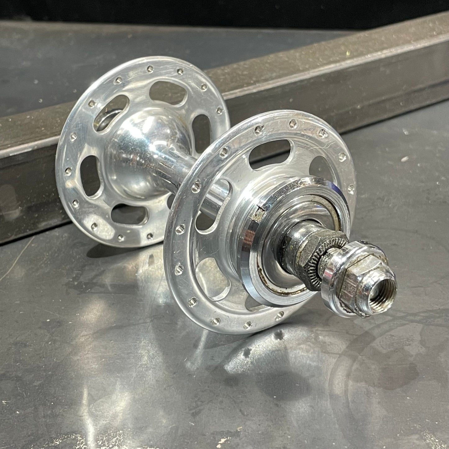 Ofmega Pista High Flange Hubs