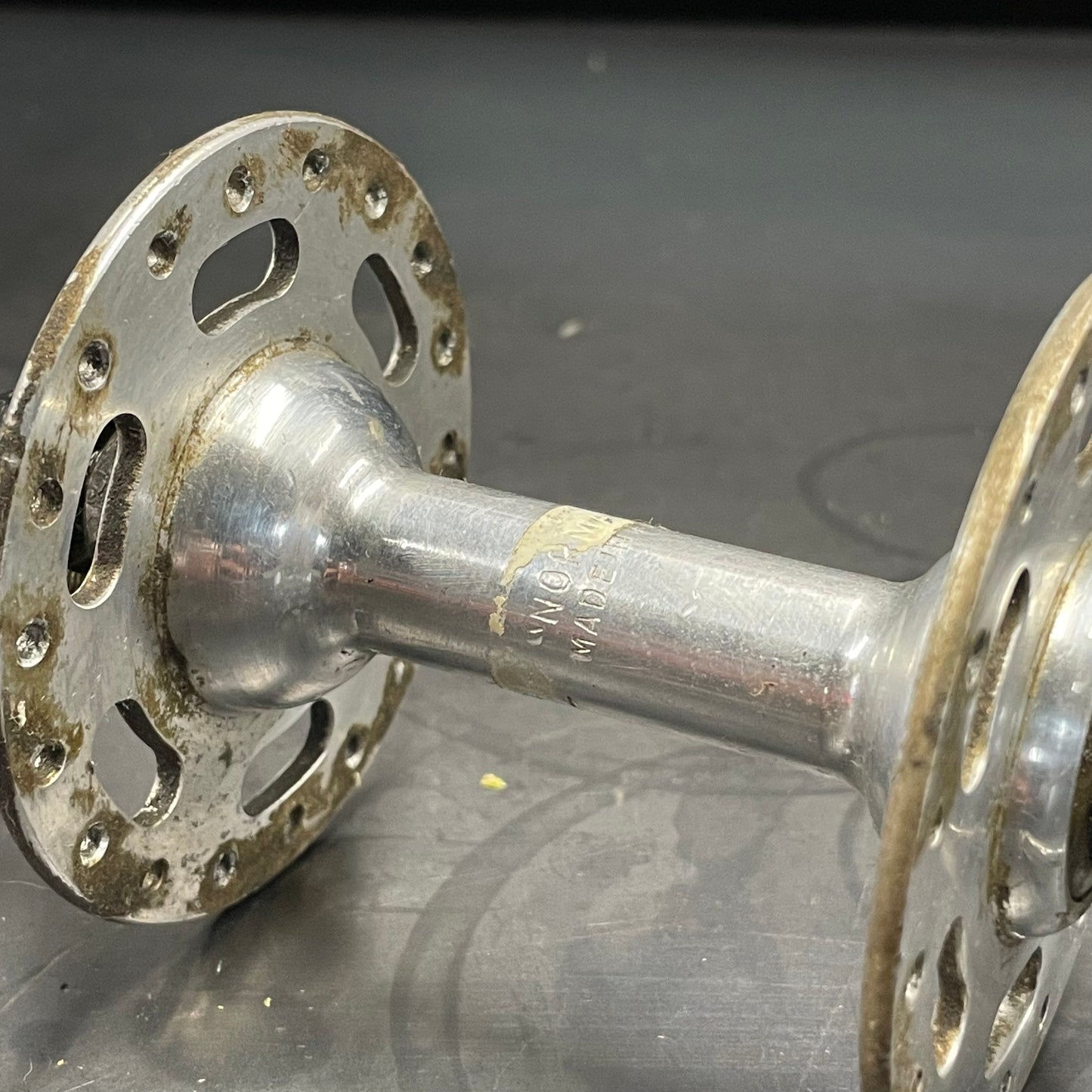 MM Atom Front Hub