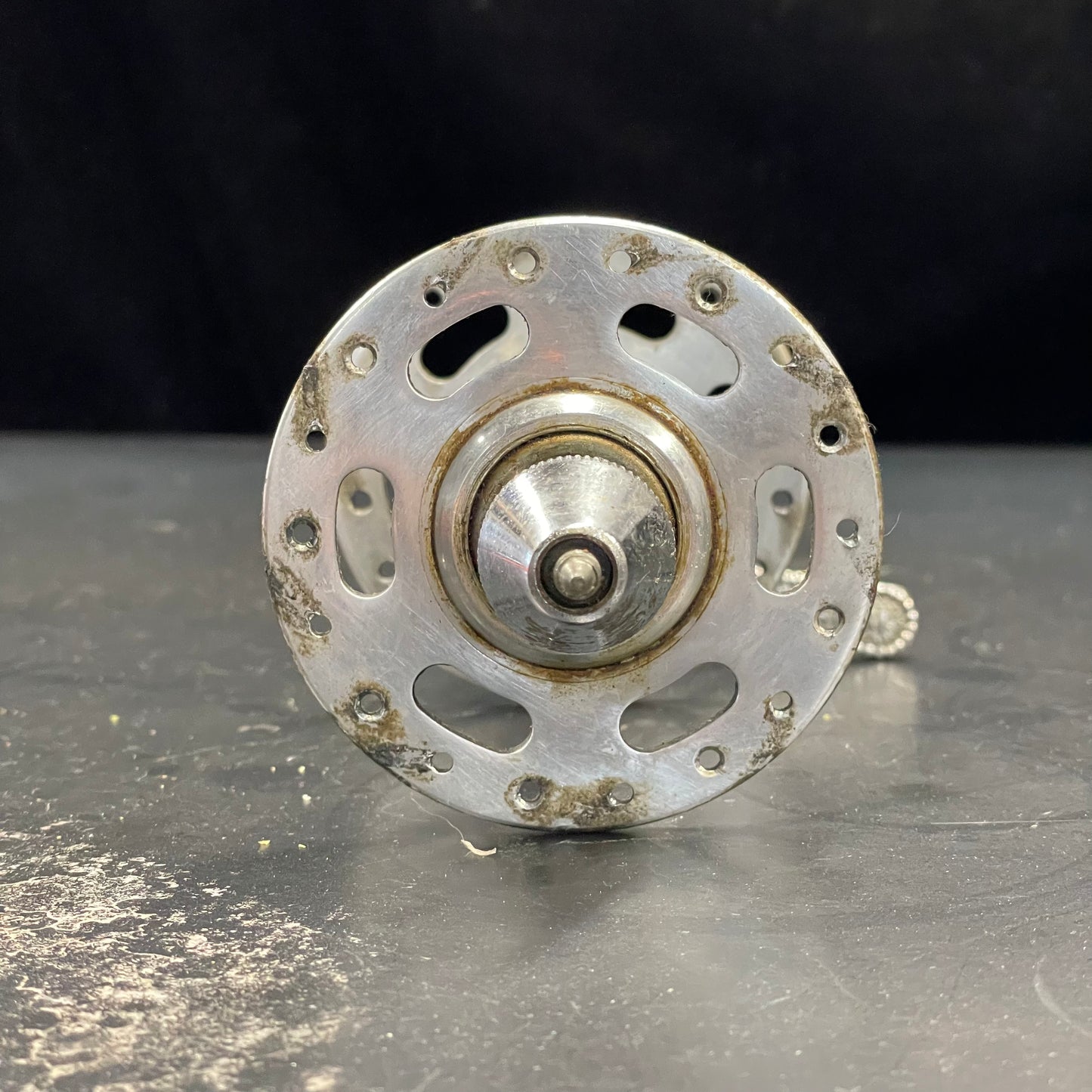 MM Atom Front Hub