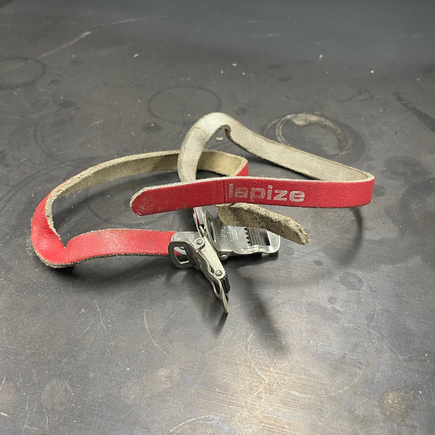 Red Lapize Pedal Straps