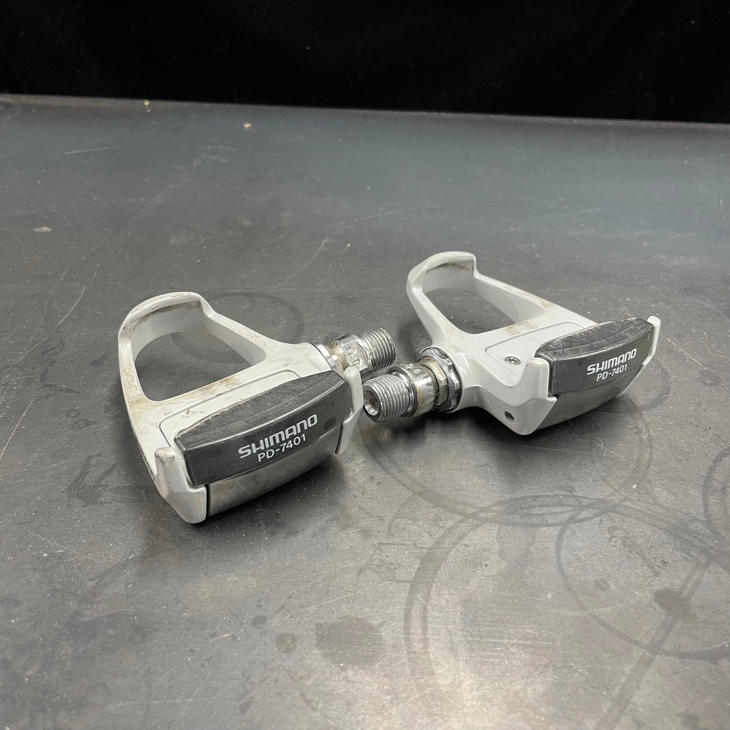 Shimano Dura-Ace 7401 Clipless Pedals