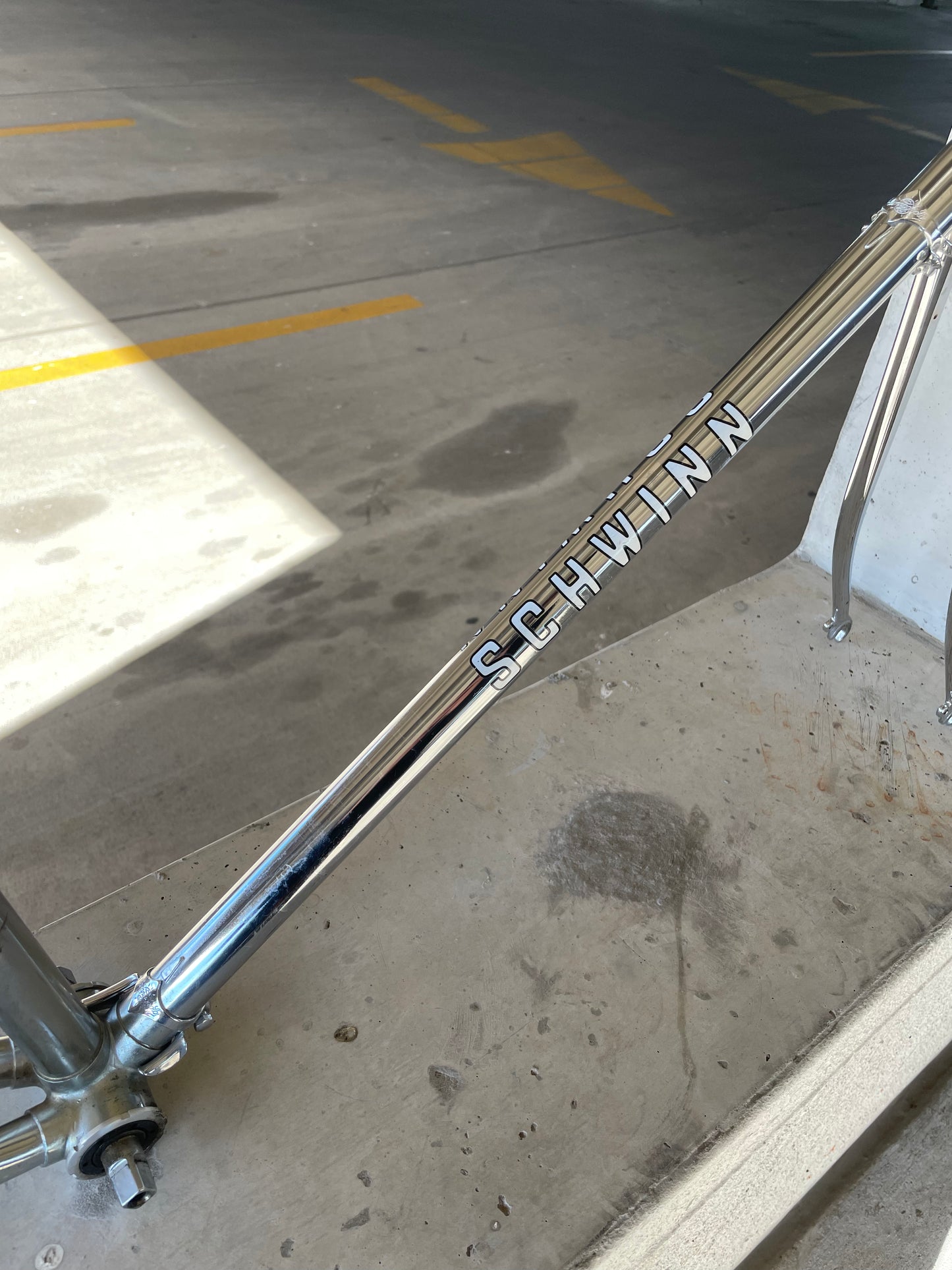 Chrome Schwinn Super Le Tour