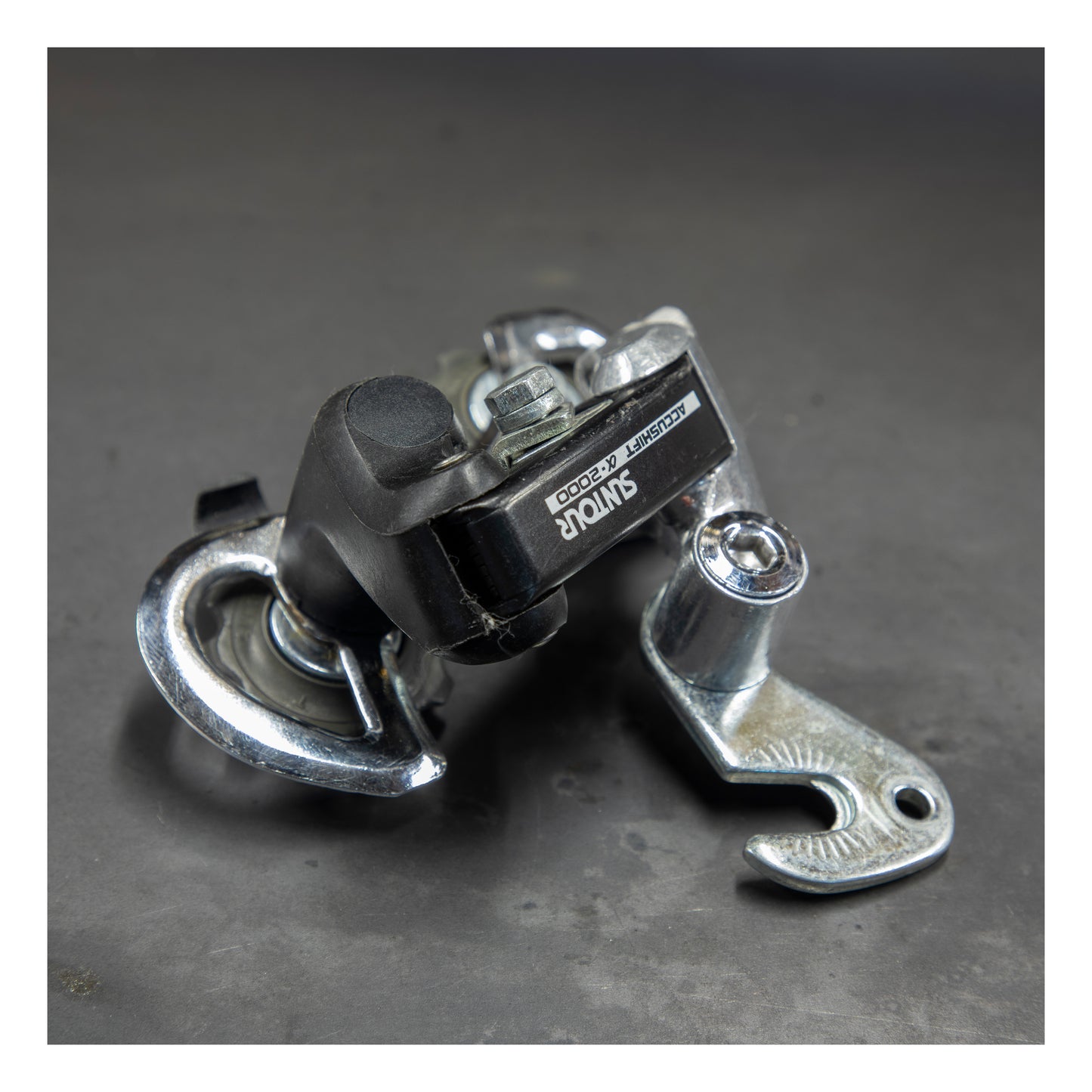 Suntour A2000 Accushift Rear Derailleur