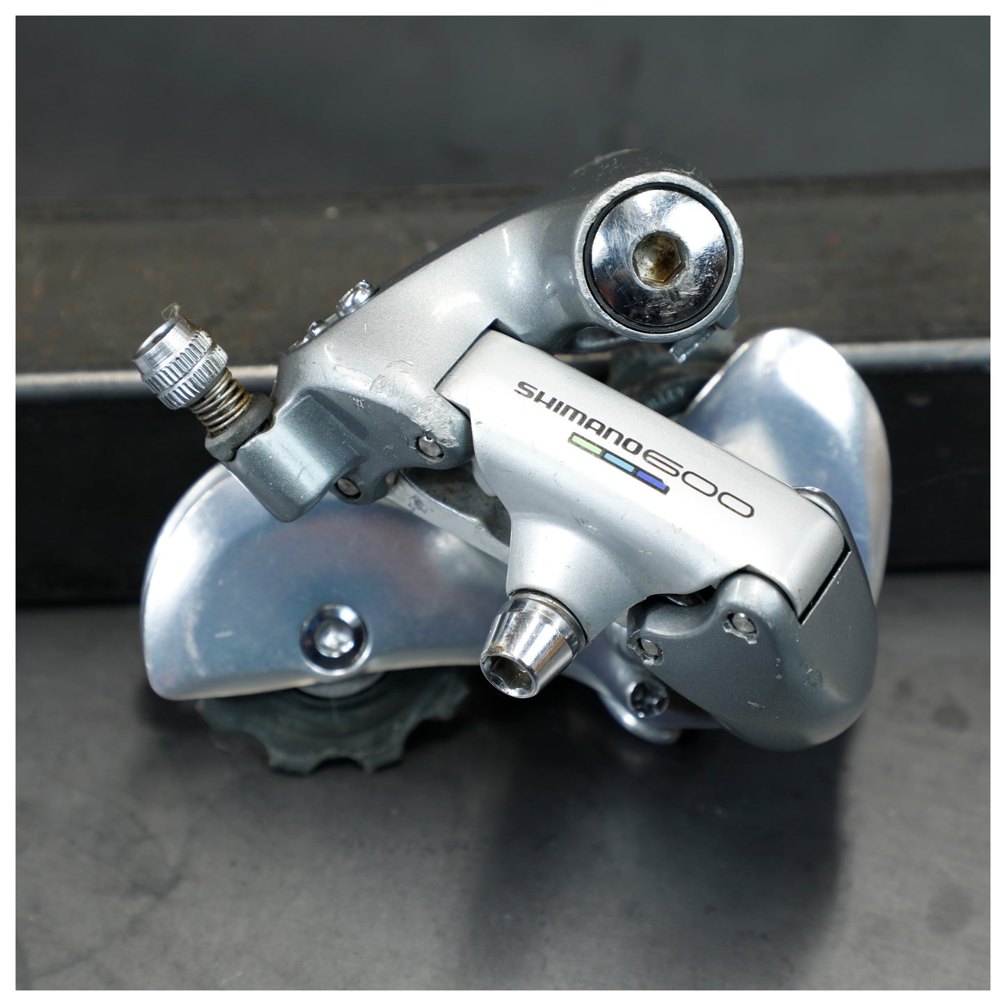 Shimano 600 Tri-Color Rear Derailleur