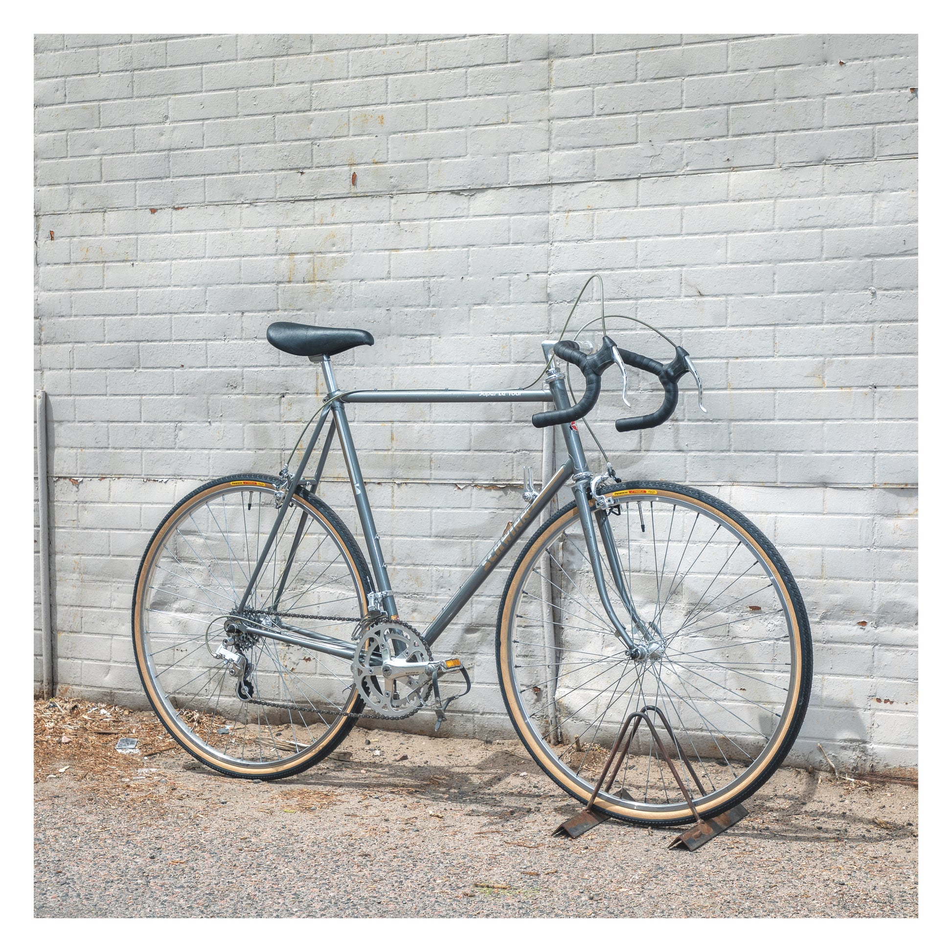 1986 Schwinn Super Le 1985 Schwinn Le Tour 1985 Schwinn World