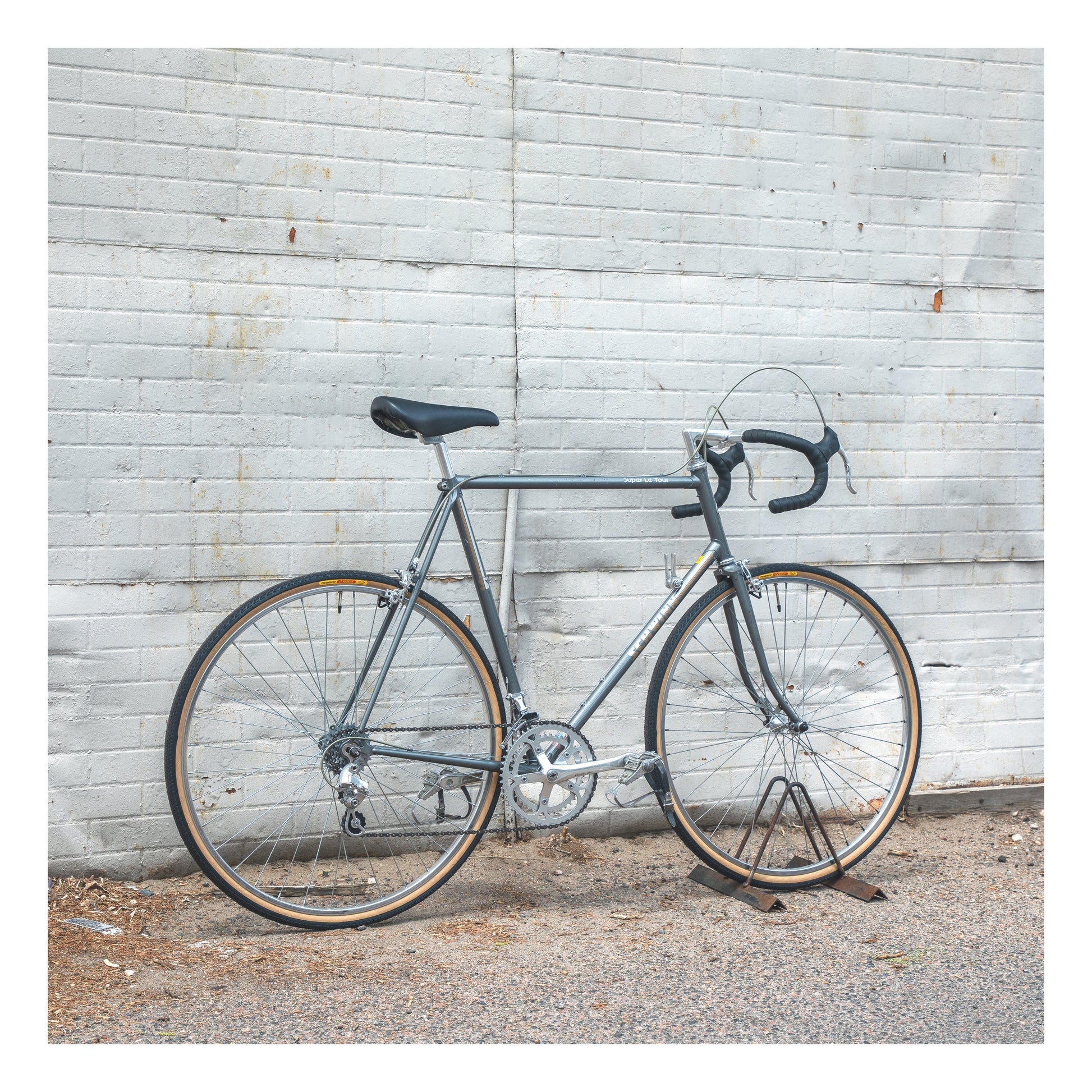 schwinn le tour bicycle 1985 Super Road Bike, Red, 62cm XL Cycle & Coffee ASMR Bike Build: Schwinn Le